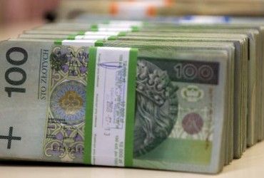 В Польше прекращают принимать гривны для обмена на злотые