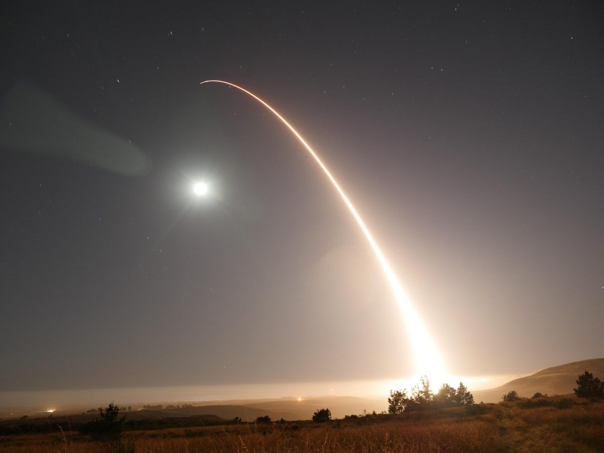 Пуск баллистической ракеты / фото U. S. Air Force