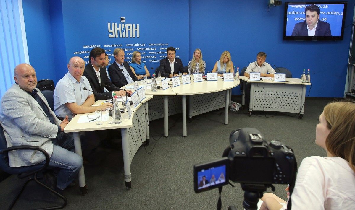 ЄС виділить понад 100 мільйонів євро на реформування системи держуправління в Україні/ УНИАН ЄС виділить понад 100 мільйонів євро на реформування системи держуправління в Україні/ УНИАН