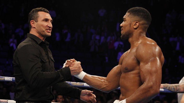 Кличко передал эстафету молодому британскому чемпиону / twitter.com/Klitschko Кличко передал эстафету молодому британскому чемпиону / twitter.com/Klitschko