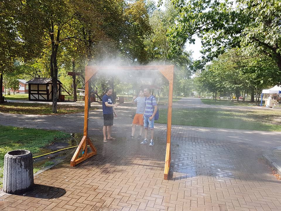В Киеве составляют 20 рамок-распылителей / Facebook, jurist.nakonechnyi В Киеве составляют 20 рамок-распылителей / Facebook, jurist.nakonechnyi