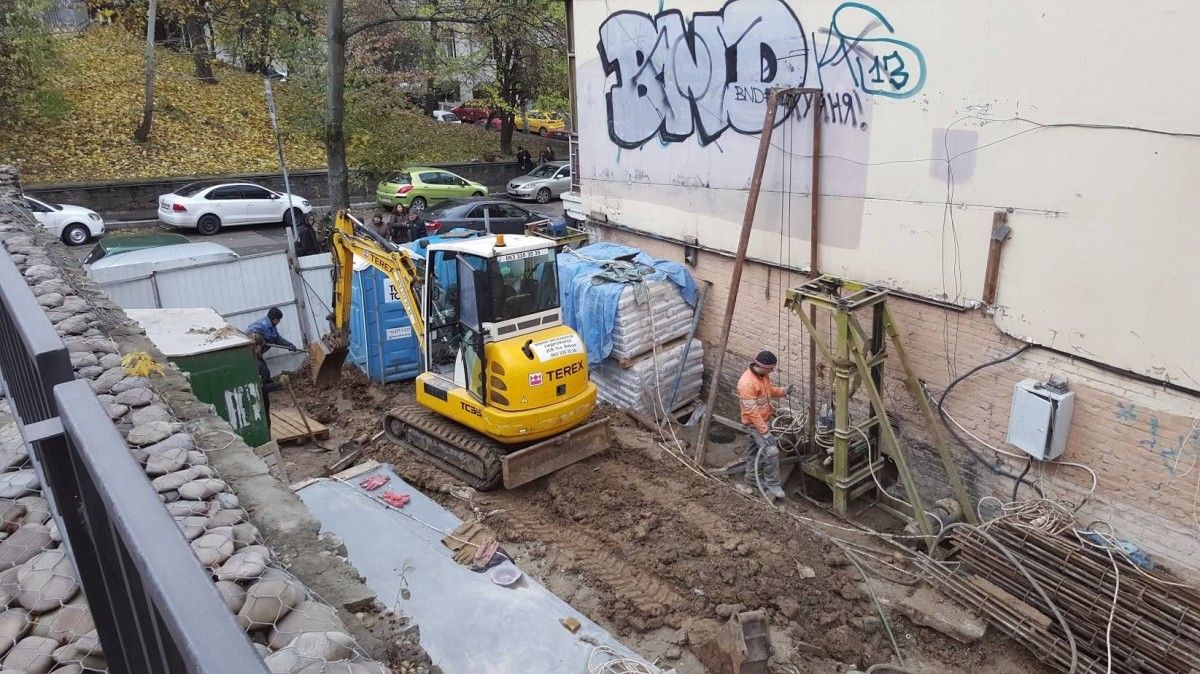 Будівництво на Круглоуніверситетській / фото kiev-ukr.segodnya.ua Будівництво на Круглоуніверситетській / фото kiev-ukr.segodnya.ua