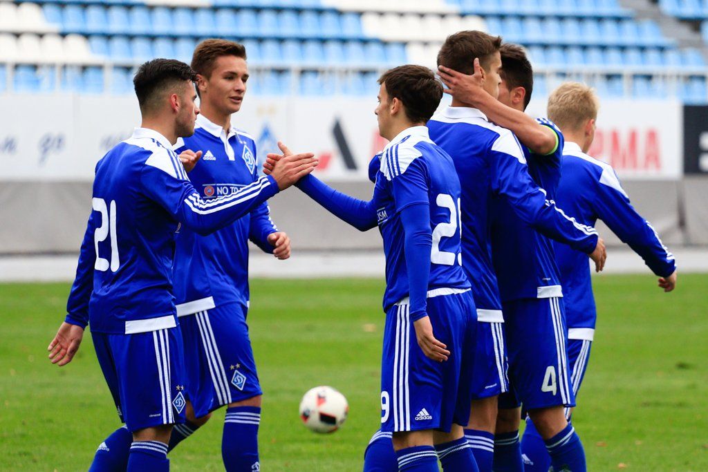 Юные динамовцы не поехали в Мариуполь / dynamo.kiev.ua Юные динамовцы не поехали в Мариуполь / dynamo.kiev.ua