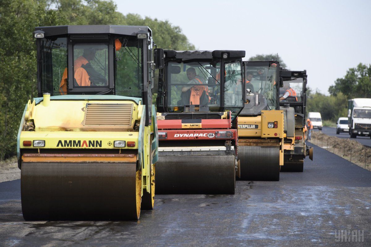 Major repairs are awaited at the section of the route from Kharkiv to Poltava / Photo from UNIAN