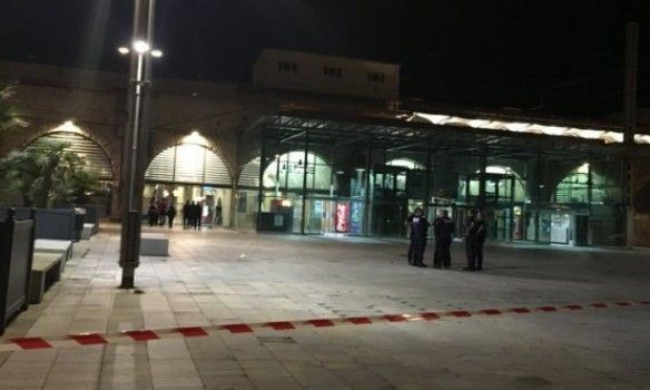 Власти попросили граждан не подходить к вокзалу / фото midilibre Власти попросили граждан не подходить к вокзалу / фото midilibre