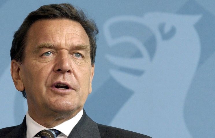 Шредер с 1998 по 2005 год возглавлял Шредер с 1998 по 2005 год возглавлял