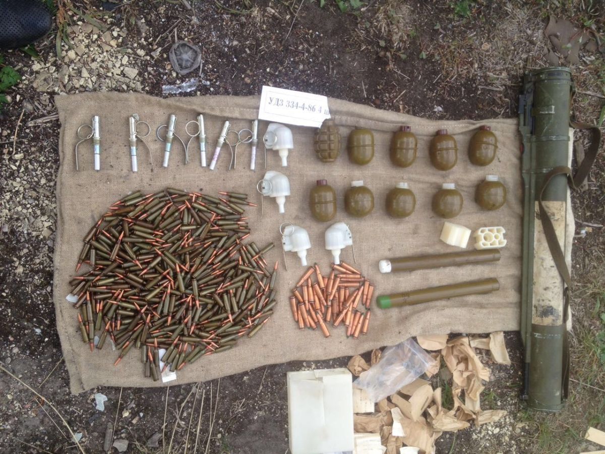 У Баришівському районі викрито склад зі зброєю та боєприпасами / фото kobl.gp.gov.ua У Баришівському районі викрито склад зі зброєю та боєприпасами / фото kobl.gp.gov.ua