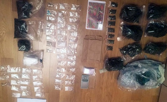 Правоохоронці затримали чоловіка / поліція Києва Правоохоронці затримали чоловіка / поліція Києва