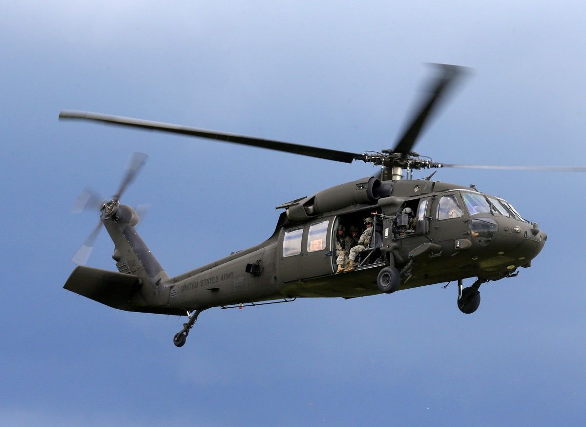 Украинские Black Hawk заметили над Польшей / REUTERS Украинские Black Hawk заметили над Польшей / REUTERS