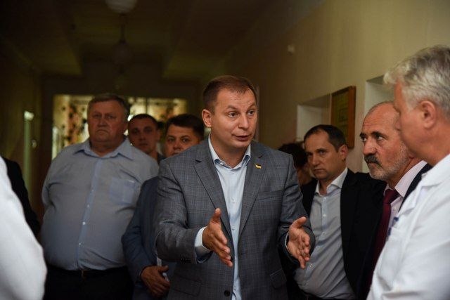 Лікарі поскаржилися Барні на заборгованість по заробітних платах \ фото прес-служба тода Лікарі поскаржилися Барні на заборгованість по заробітних платах \ фото прес-служба тода