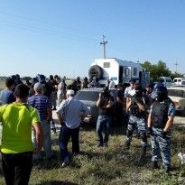 Dzhemilev speaks about invaders' ways to intimidate locals in occupied Crimea