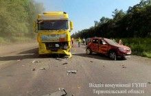 На Тернопільщині у масштабній ДТП постраждали п'ять осіб (фото)