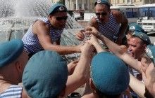 У російських містах відключили фонтани, побоюючись п'яних десантників