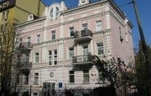 У Києві вранці невідомі увірвались до Фонду соціального страхування - журналіст