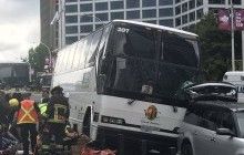В Канаде туристический автобус врезался в пешеходов