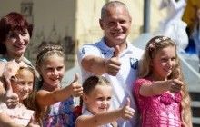В Киеве проходит школьная ярмарка