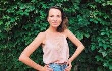 Російській поетесі Астаховій, яка виступила в Одесі, на три роки заборонили в’їзд в Україну