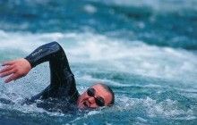 За межею можливостей: 62-річний чоловік переплив у довжину 5 найбільших річок планети (відео)