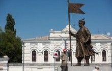У Харкові встановили пам’ятник легендарному отаману Запорізького війська Іванові Сірку (фото)