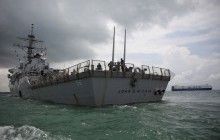 Авария американского эсминца: в США уволят командующего ВМС после инцидента с судном