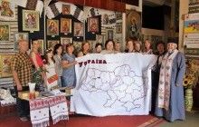 Полотно з вишитою територією Тернопільщини в рамках акції "Україна моя вишивана" передали до Львова (фото)