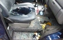В Ривне злоумышленники проломили стекло в автомобиле и украли сумку с почти миллионом гривень (фото)
