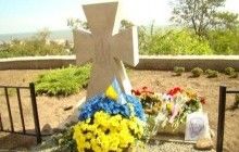 У Маріуполі відкрили пам'ятник воїнам, які віддали життя за незалежність України