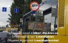 Севастопольську площу в Києві паралізував величезний затор (фото)