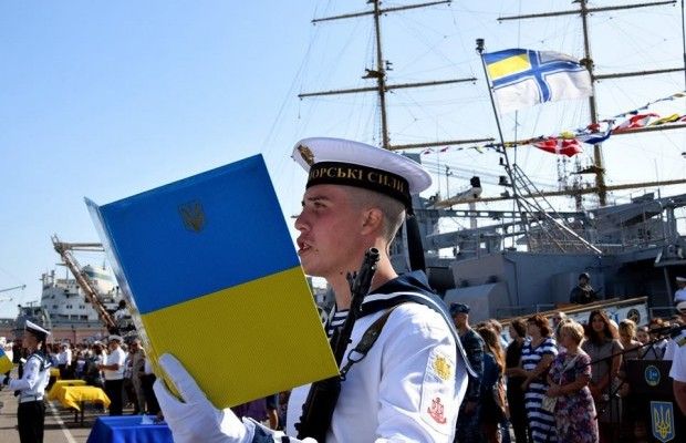 Сьогодні – День Військово-Морських сил ЗСУ: історія свята, вітальні вірші та листівки