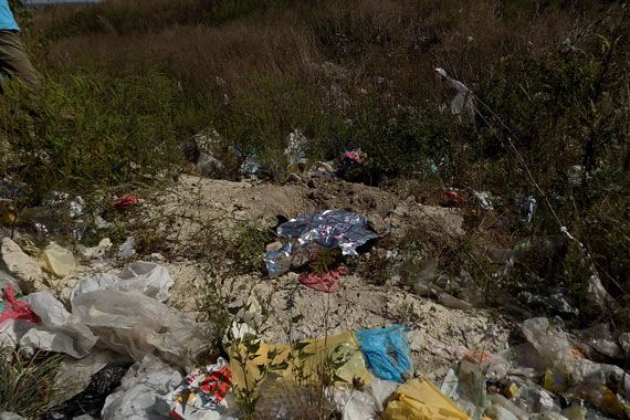 На Тернопільщині на сміттєзвалищі виявили тіло новонародженої дитини На Тернопільщині на сміттєзвалищі виявили тіло новонародженої дитини