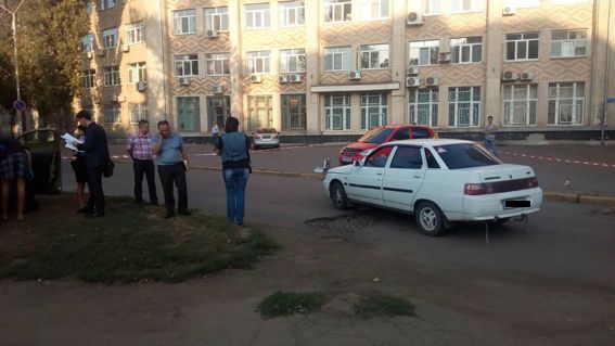 У Миколаєві під вечір сталася стрілянина / фото НП Миколаївської області У Миколаєві під вечір сталася стрілянина / фото НП Миколаївської області