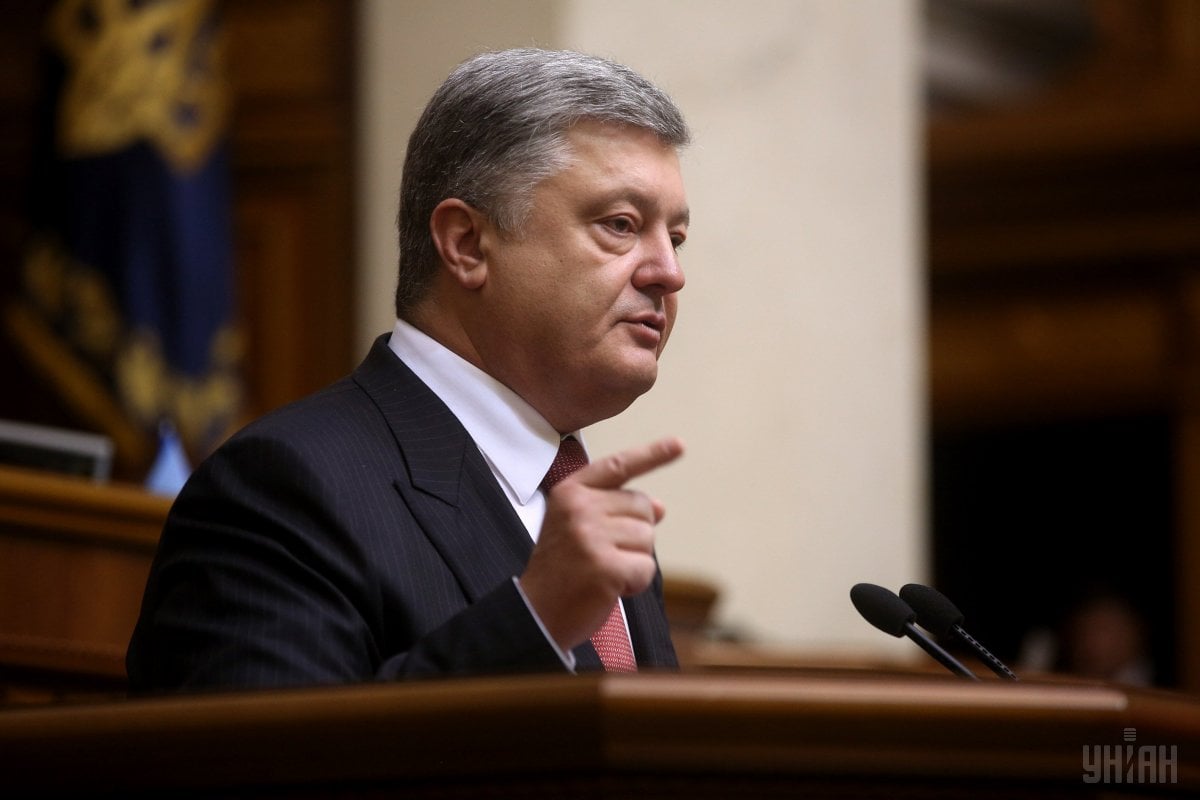 По мнению Порошенко, сегодня ни один из чиновников в Украине не имеет гарантий безнаказанности / фото УНИАН
