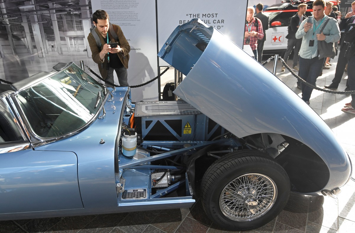Jaguar E-Type с электродвигателем / REUTERS Jaguar E-Type с электродвигателем / REUTERS