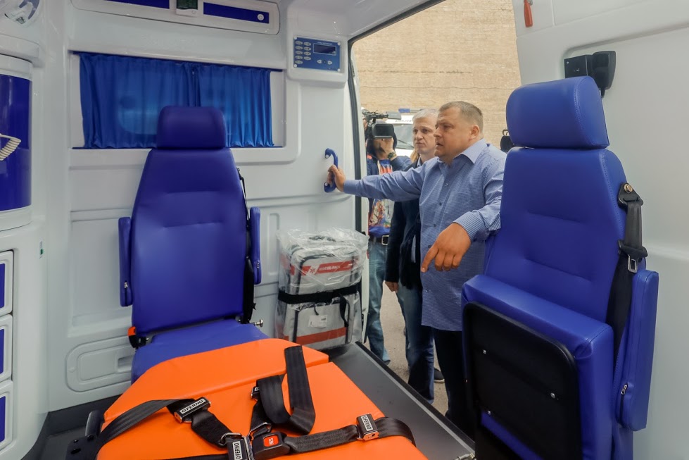 У Дніпрі з’явились сучасні машини швидкої допомоги (фото) У Дніпрі з’явились сучасні машини швидкої допомоги (фото)