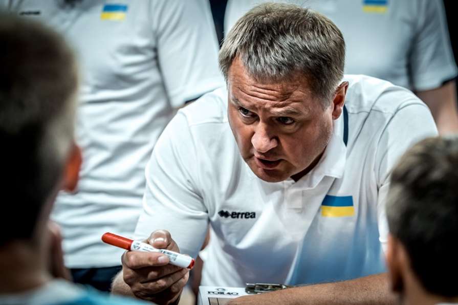 С приходом в команду нового тренера Евгения Мурзина заложенные традиции успешно продолжили воплощаться в жизнь / fiba.com