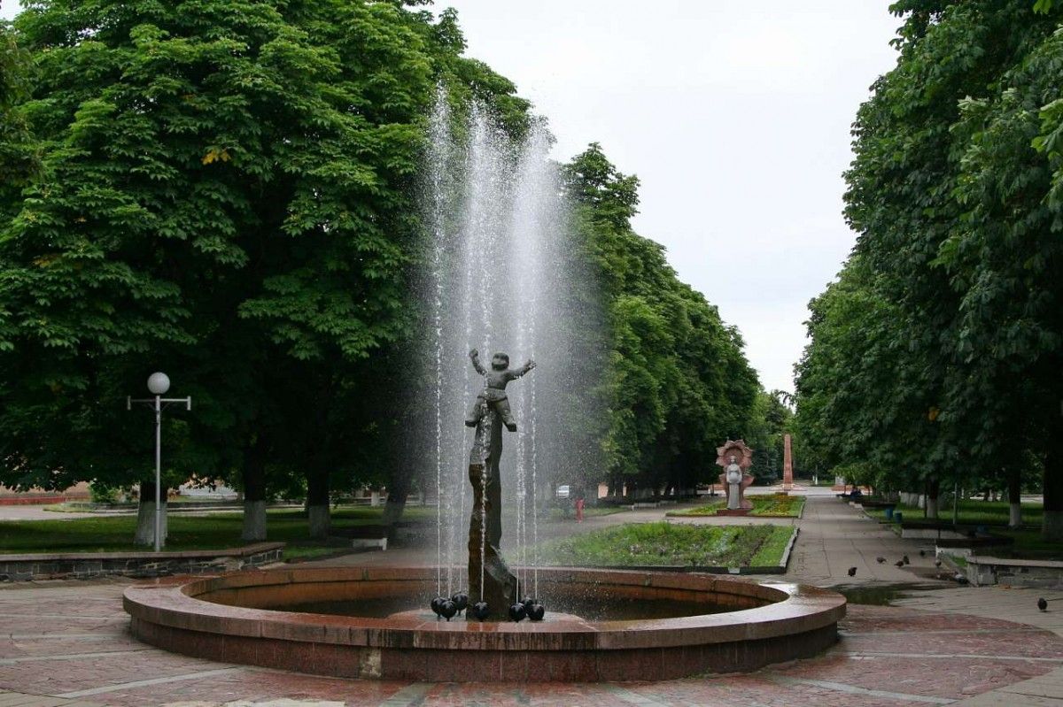 Автор: Віктор Луговской Автор: Віктор Луговской
