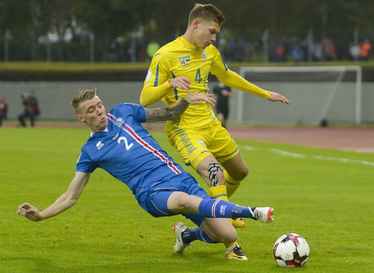 Исландия украина футбол прямой эфир. Матвієнко сборная Украины.