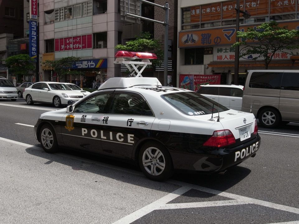 Полиция токио 3. Полицейские машины в Токио. Полиция Токио машины. Японская полиция авто.
