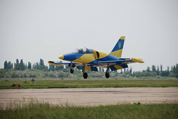 Літак Л-39 розбився під Хмельницьким / фото УП Літак Л-39 розбився під Хмельницьким / фото УП