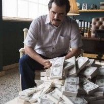 Брат наркобарона Пабло Эскобара пригрозил Netflix 