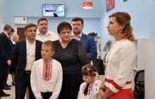 Марина Порошенко відкрила новостворену медіатеку у Житомирській інклюзивній школі № 28 імені Виговського