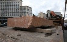 У Києві знайшли зниклу з Майдану скульптуру часів Революції гідності (фоторепортаж)
