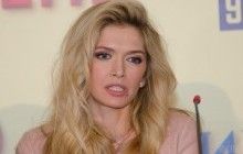 "Скелетон": Брежнева чрезмерно похудела и напугала сеть (фото)
