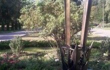 В Кременчуге неизвестные снова повредили памятник героям АТО