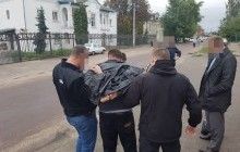 У Бердичеві затримали із хабарем майора поліції (фото)