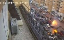 Камера "спіймала" момент вибуху авто на Бессарабці (нове відео)