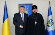 Патріарший намісник та Аваков досягли цілковитого порозуміння щодо подальшого утвердження інституту капеланства у Нацгвардії та поліції