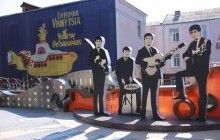 У Вінниці на день міста відкрили сквер Ліверпуль із композицією легендарних "The Beatles"