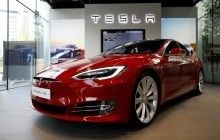 Tesla увеличила запас хода своих электрокаров из-за урагана "Ирма"