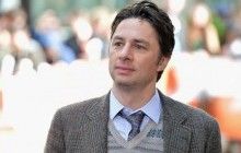 Зірка серіалу "Клініка" дізнався, що "працює" комп'ютерним майстром в Україні